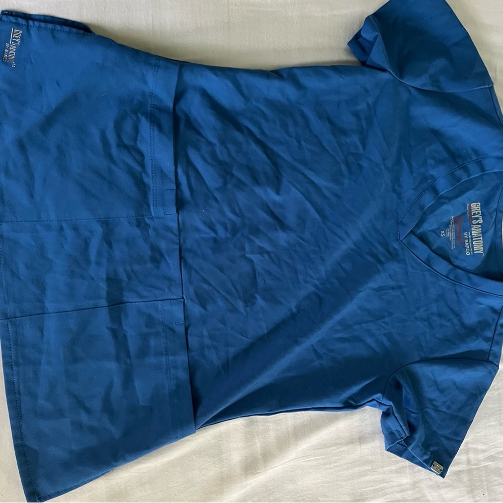 XS greys anatomy scrub top